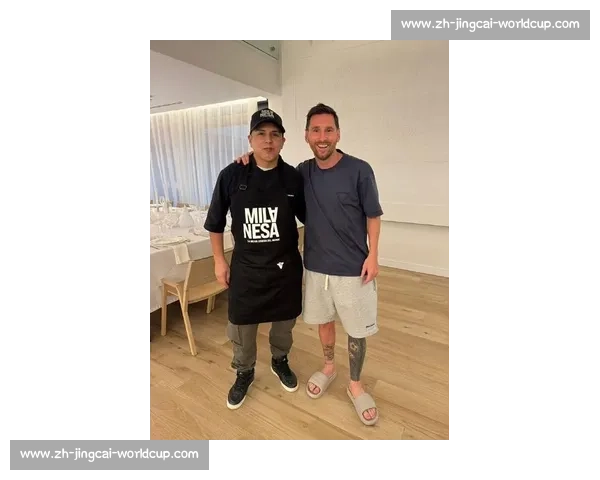 梅西赠全套装备！登贝莱晒照尽显师徒情谊